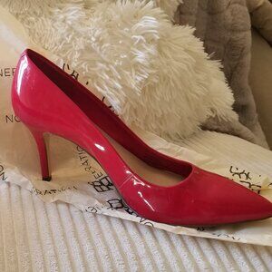 💄 Bold & Beautiful Lipstick Red Heels 💄